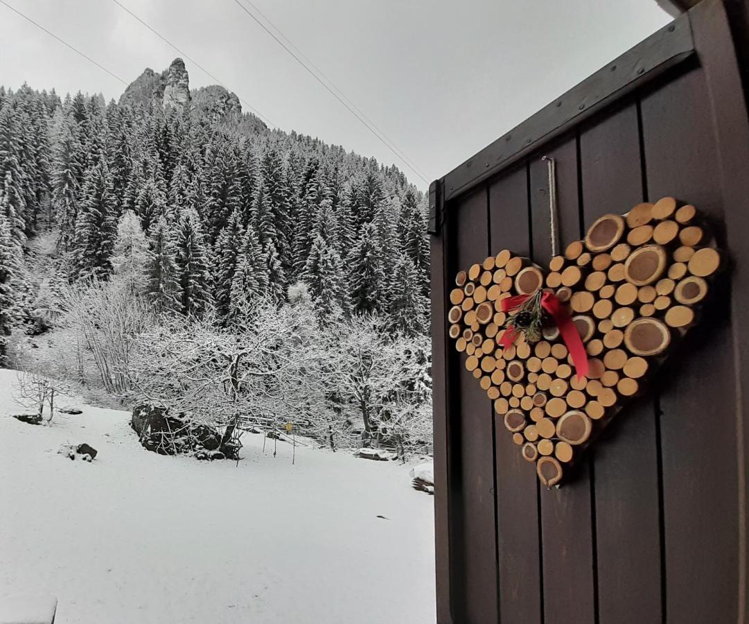 كارونا Bed And Breakfast Campo Base المظهر الخارجي الصورة