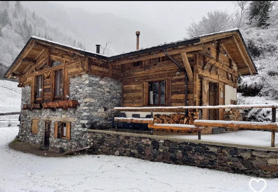كارونا Bed And Breakfast Campo Base المظهر الخارجي الصورة