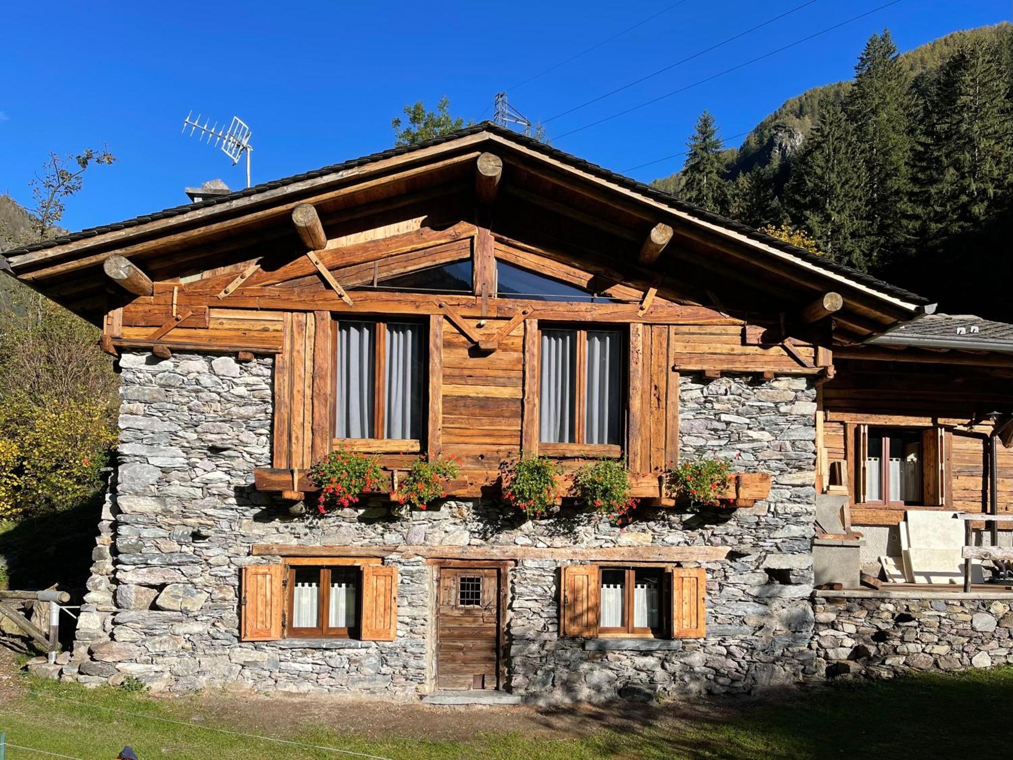 كارونا Bed And Breakfast Campo Base المظهر الخارجي الصورة